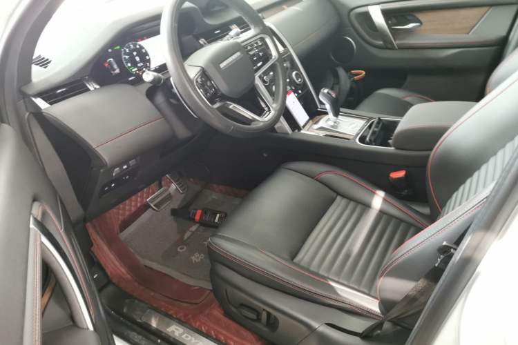 Used Land Rover Discovery Sport New Energy 2022 Facelifted P300e Plug-in Hybrid Electric Version Left Front Seat