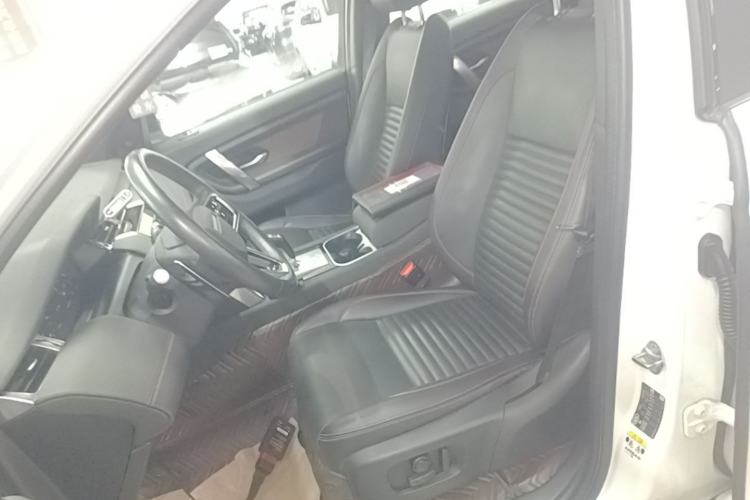 Used Land Rover Discovery Sport New Energy 2022 P300e Performance Tech Edition Left Front Seat