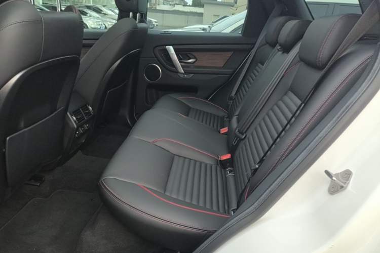 Used Land Rover Discovery Sport New Energy 2022 P300e Performance Tech Edition Left Rear Seat