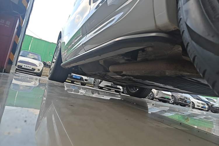 Used Land Rover Discovery Sport New Energy 2022 Facelifted P300e Plug-in Hybrid Electric Version Left Side Sill