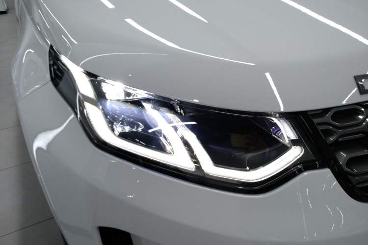 Used Land Rover Discovery Sport New Energy 2022 Facelifted P300e Plug-in Hybrid Electric Version Right Front Headlight