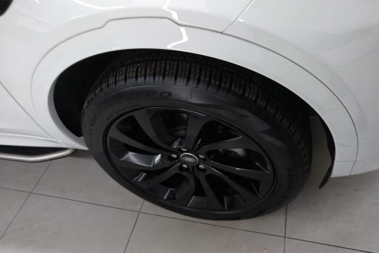 Used Land Rover Discovery Sport New Energy 2022 Facelifted P300e Plug-in Hybrid Electric Version Right Front Wheel Hub