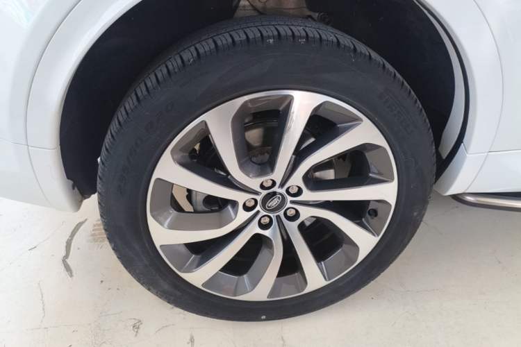 Used Land Rover Discovery Sport New Energy 2022 Facelifted P300e Plug-in Hybrid Electric Version Right Rear Wheel Hub