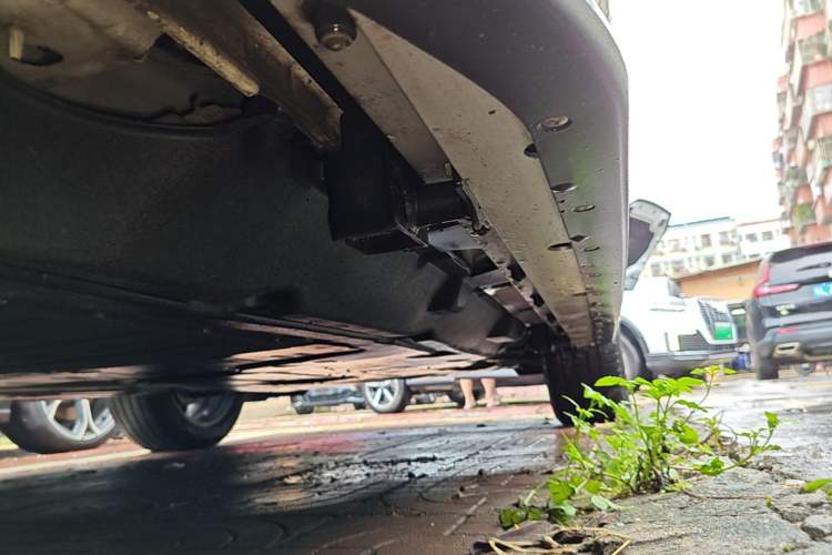 Used Land Rover Discovery Sport New Energy 2022 Facelifted P300e Plug-in Hybrid Electric Version Right Side Sill