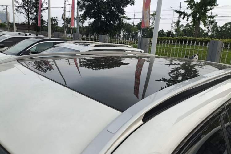 Used Land Rover Discovery Sport New Energy 2022 P300e Performance Tech Edition Roof