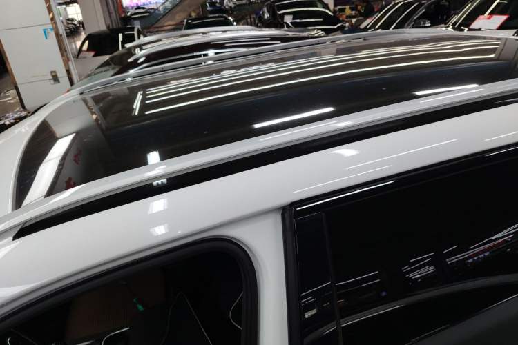 Used Land Rover Discovery Sport New Energy 2022 Facelifted P300e Plug-in Hybrid Electric Version Roof