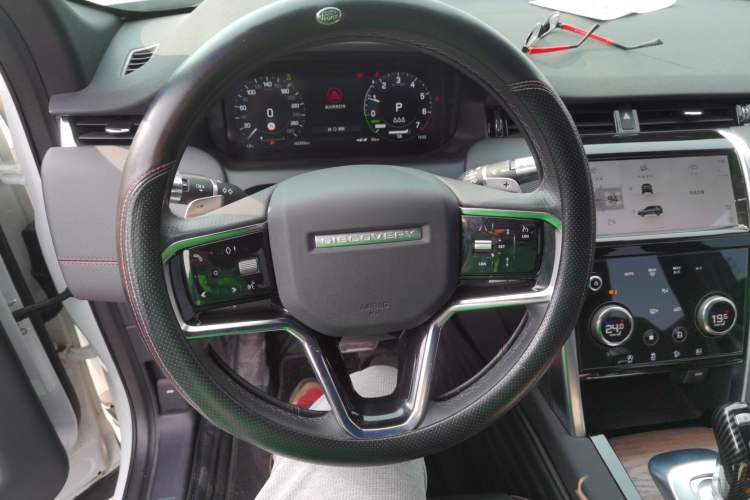 Used Land Rover Discovery Sport New Energy 2022 P300e Performance Tech Edition Steering Wheel