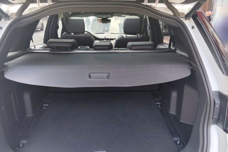 Used Land Rover Discovery Sport New Energy 2022 Facelifted P300e Plug-in Hybrid Electric Version Trunk