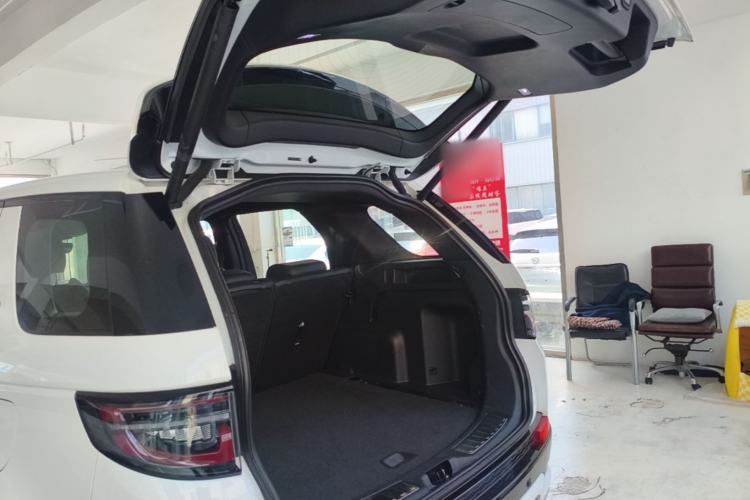 Used Land Rover Discovery Sport New Energy 2022 Facelifted P300e Plug-in Hybrid Electric Version Trunk