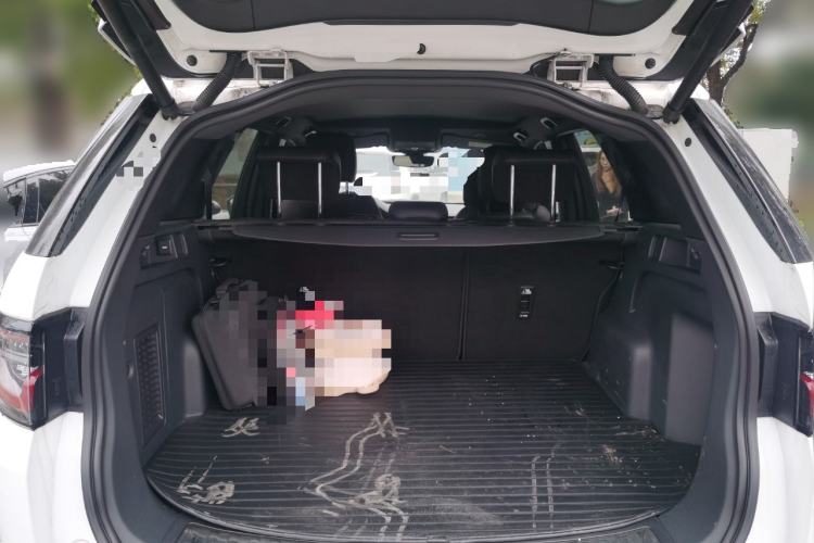 Used Land Rover Discovery Sport New Energy 2022 P300e Performance Tech Edition Trunk