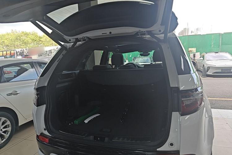 Used Land Rover Discovery Sport New Energy 2022 Facelifted P300e Plug-in Hybrid Electric Version Trunk