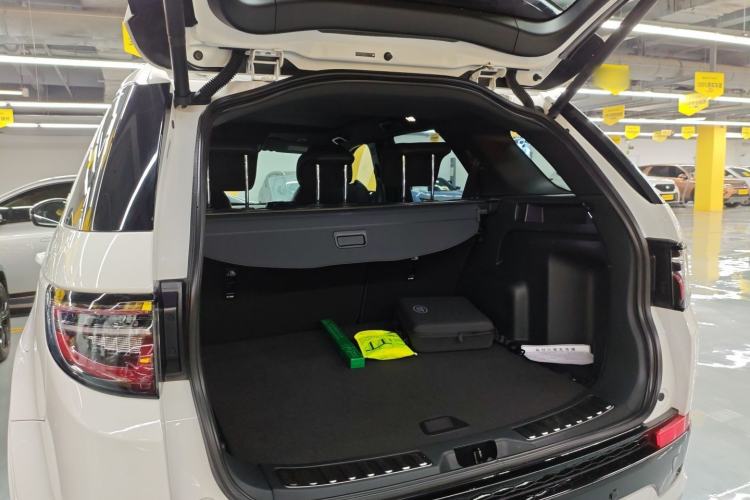Used Land Rover Discovery Sport New Energy 2022 Facelifted P300e Plug-in Hybrid Electric Version Trunk