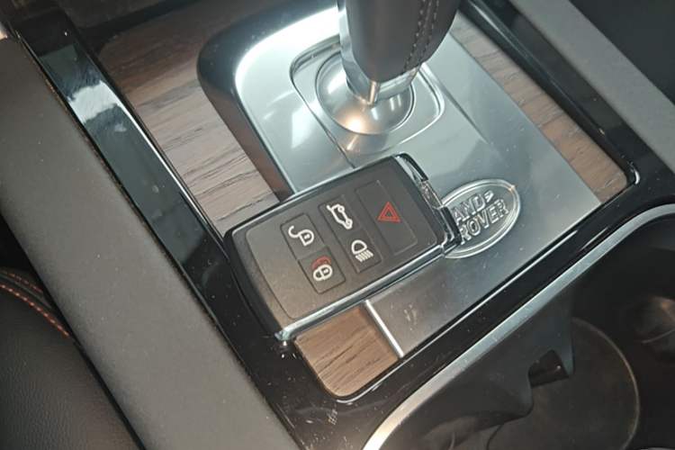 Used Land Rover Discovery Sport New Energy 2022 Facelifted P300e Plug-in Hybrid Electric Version Vehicle Key