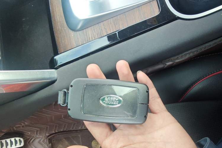 Used Land Rover Discovery Sport New Energy 2022 P300e Performance Tech Edition Vehicle Key
