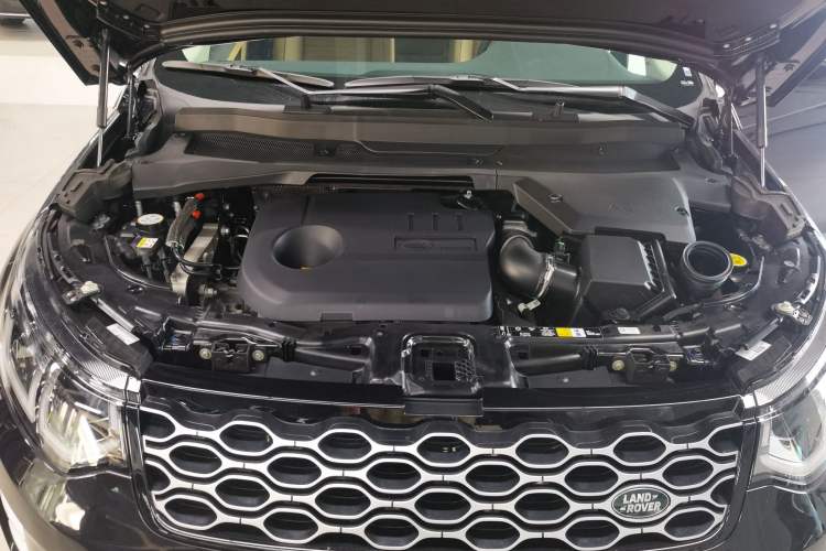 Used Land Rover Discovery Sport New Energy 2023 1.5T P300e Plug-in Hybrid Electric Version Engine Bay