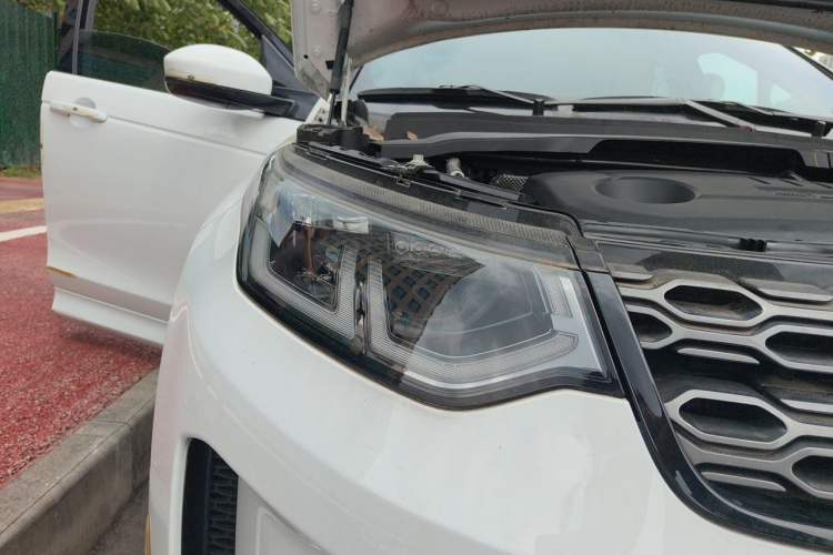 Used Land Rover Discovery Sport New Energy 2023 1.5T P300e Plug-in Hybrid Electric Version Right Front Headlight