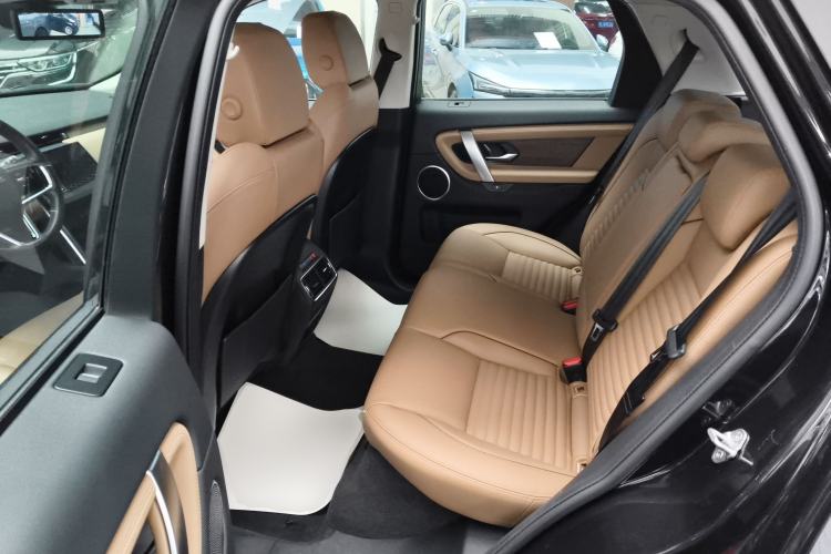 Used Land Rover Discovery Sport New Energy 2024 1.5T P300e Plug-in Hybrid Electric Version Left Rear Seat