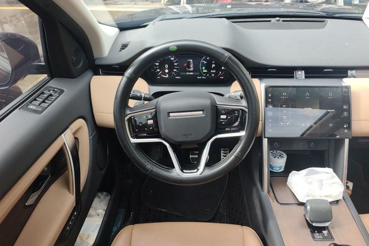 Used Land Rover Discovery Sport New Energy 2024 1.5T P300e Plug-in Hybrid Electric Version Steering Wheel