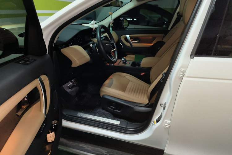 Used Land Rover Discovery Sport New Energy 2024 1.5T P300e Plug-in Hybrid Electric Version Driver Seat