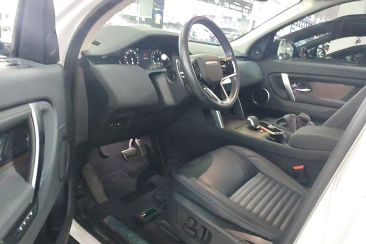 Used Land Rover Discovery Sport New Energy 2024 1.5T P300e Plug-in Hybrid Electric Version Driver Seat