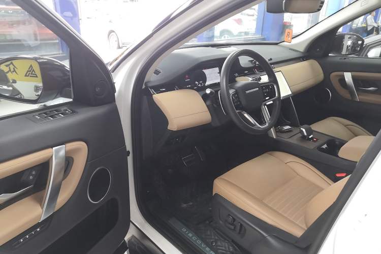 Used Land Rover Discovery Sport New Energy 2024 1.5T P300e Plug-in Hybrid Electric Version Driver Seat