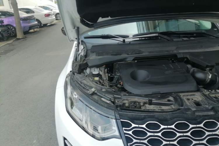 Used Land Rover Discovery Sport New Energy 2024 1.5T P300e Plug-in Hybrid Electric Version Engine Bay Right