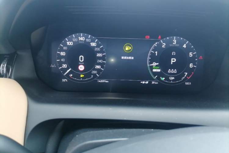 Used Land Rover Discovery Sport New Energy 2024 1.5T P300e Plug-in Hybrid Electric Version Instrument Cluster