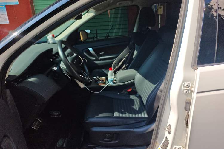 Used Land Rover Discovery Sport New Energy 2024 1.5T P300e Plug-in Hybrid Electric Version Left Front Seat