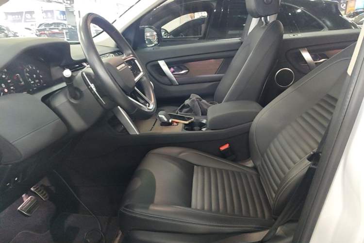 Used Land Rover Discovery Sport New Energy 2024 1.5T P300e Plug-in Hybrid Electric Version Left Front Seat