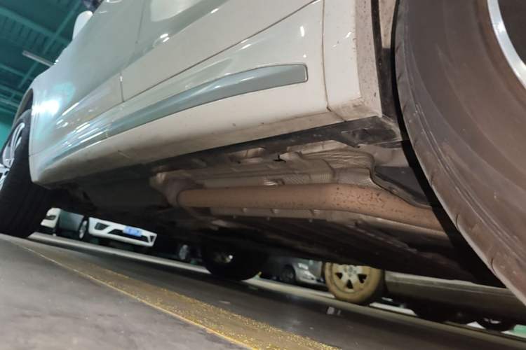 Used Land Rover Discovery Sport New Energy 2024 1.5T P300e Plug-in Hybrid Electric Version Left Side Sill