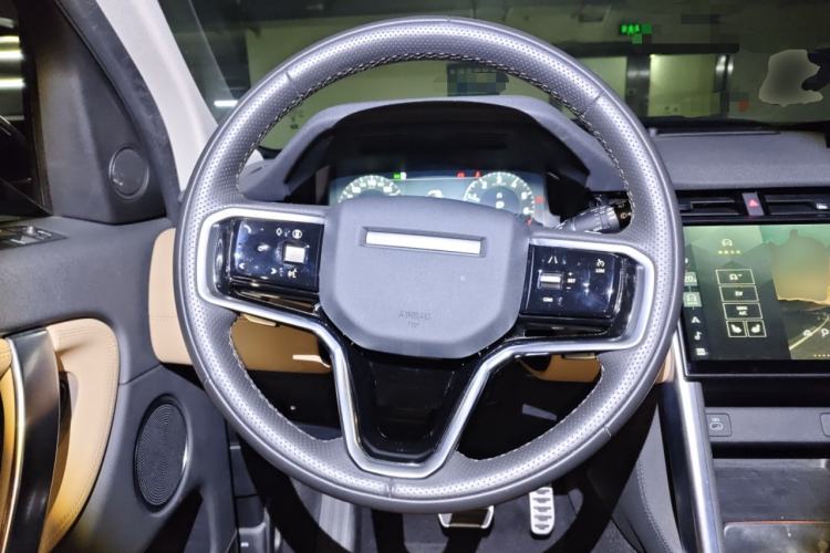 Used Land Rover Discovery Sport New Energy 2024 1.5T P300e Plug-in Hybrid Electric Version Steering Wheel