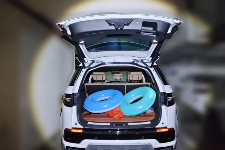 Used Land Rover Discovery Sport New Energy 2024 1.5T P300e Plug-in Hybrid Electric Version Trunk
