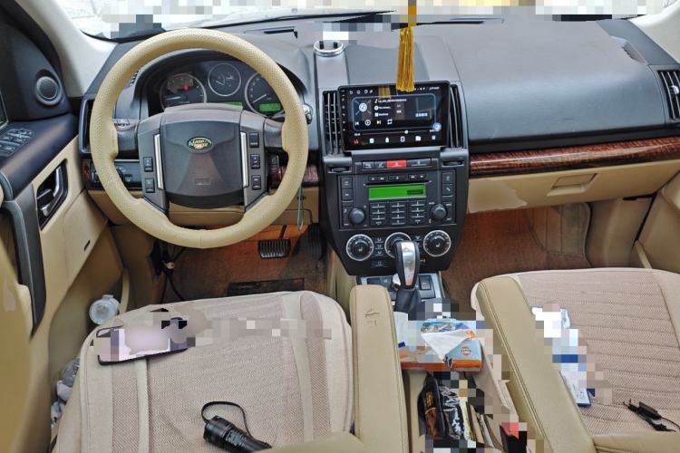 Used Land Rover Freelander 2 2007 3.2L Center Console