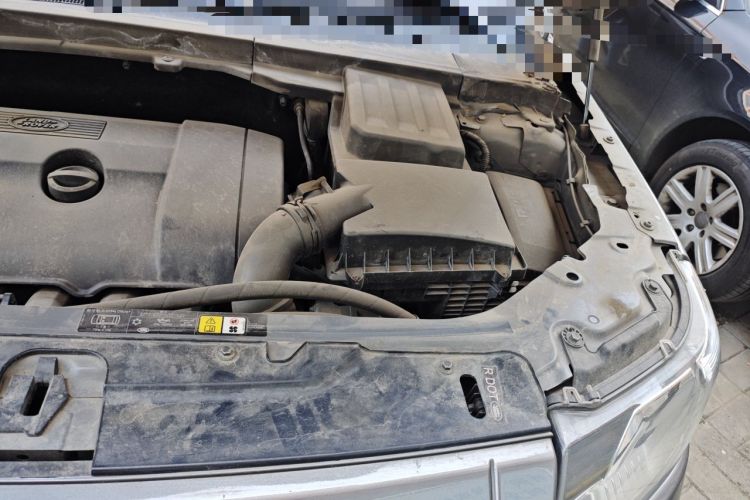 Used Land Rover Freelander 2 2007 3.2L Engine Bay Left