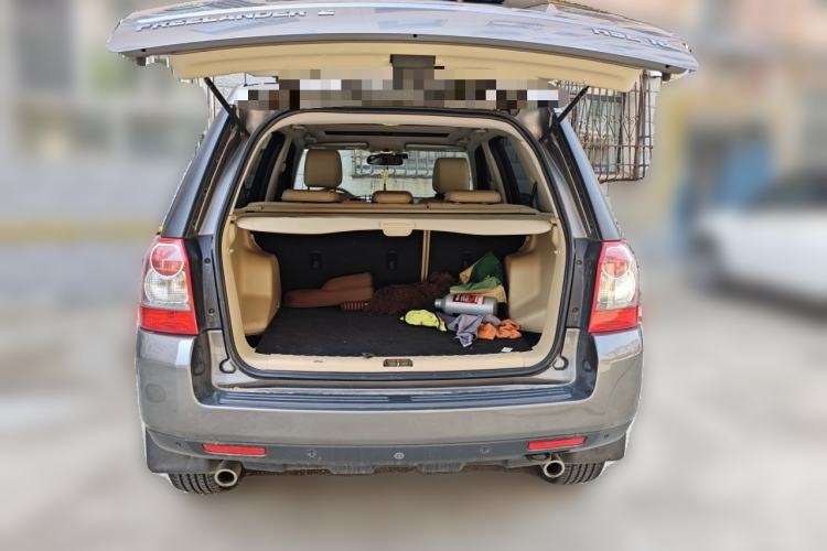 Used Land Rover Freelander 2 2007 3.2L Trunk