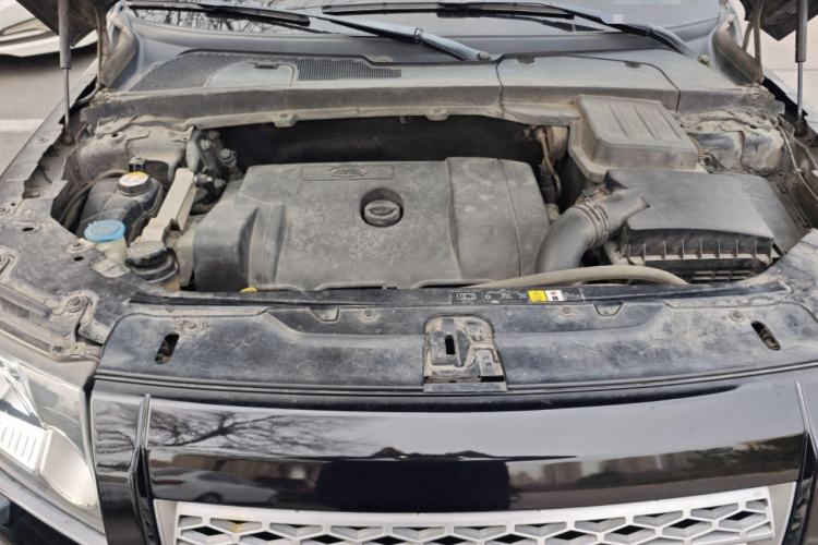 Used Land Rover Freelander 2 2010 3.2 i6 Automatic SE Gasoline Version Engine Bay