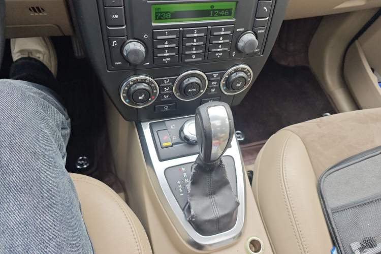 Used Land Rover Freelander 2 2010 3.2 i6 Automatic SE Gasoline Version Gear Lever