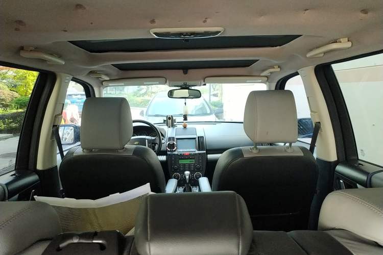 Used Land Rover Freelander 2 2010 3.2 i6 Automatic HSE Gasoline Version Headliner