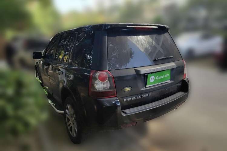 Used Land Rover Freelander 2 2010 2.2 TD4 Automatic HSE Diesel Edition Rear Left 45 Deg