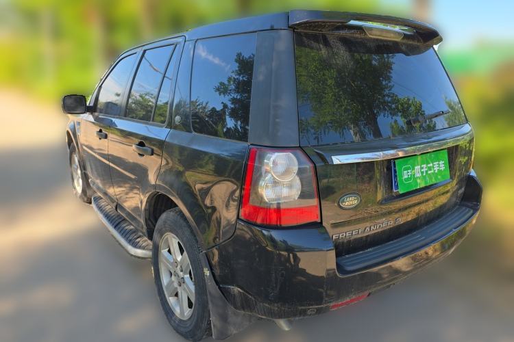 Used Land Rover Freelander 2 2010 2.2 TD4 Automatic SE Diesel Edition Rear Left 45 Deg