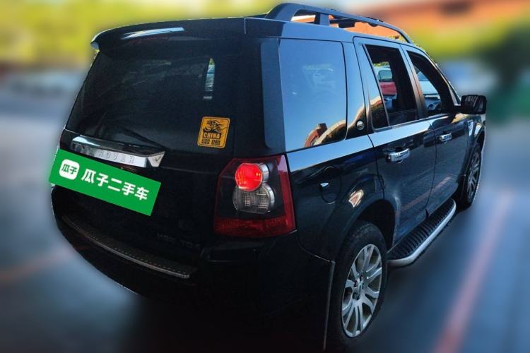 Used Land Rover Freelander 2 2010 2.2 TD4 Automatic SE Diesel Edition Rear Right 45 Deg
