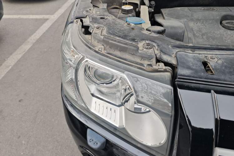 Used Land Rover Freelander 2 2010 3.2 i6 Automatic SE Gasoline Version Right Front Headlight