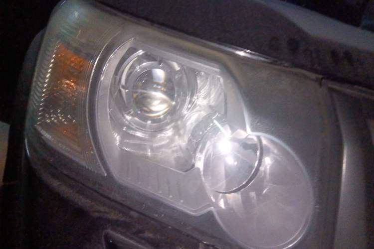 Used Land Rover Freelander 2 2010 3.2 i6 Automatic HSE Gasoline Version Right Front Headlight