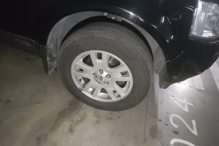 Used Land Rover Freelander 2 2010 3.2 i6 Automatic SE Gasoline Version Right Front Wheel Hub