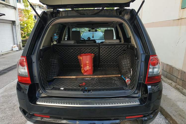 Used Land Rover Freelander 2 2010 3.2 i6 Automatic HSE Gasoline Version Trunk