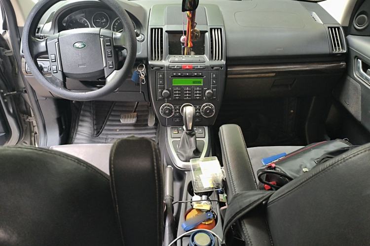 Used Land Rover Freelander 2 2010 3.2 i6 Automatic SE Gasoline Version Center Console