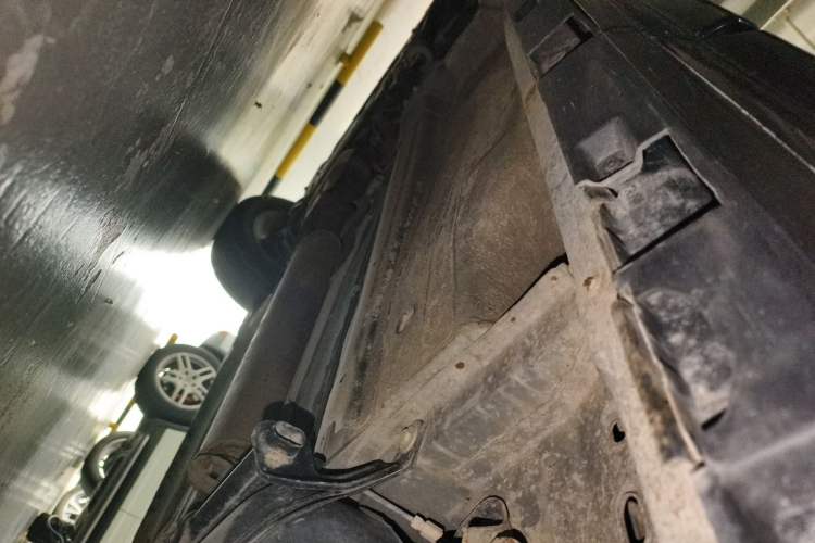 Used Land Rover Freelander 2 2010 3.2 i6 Automatic HSE Gasoline Version Chassis Rear Left