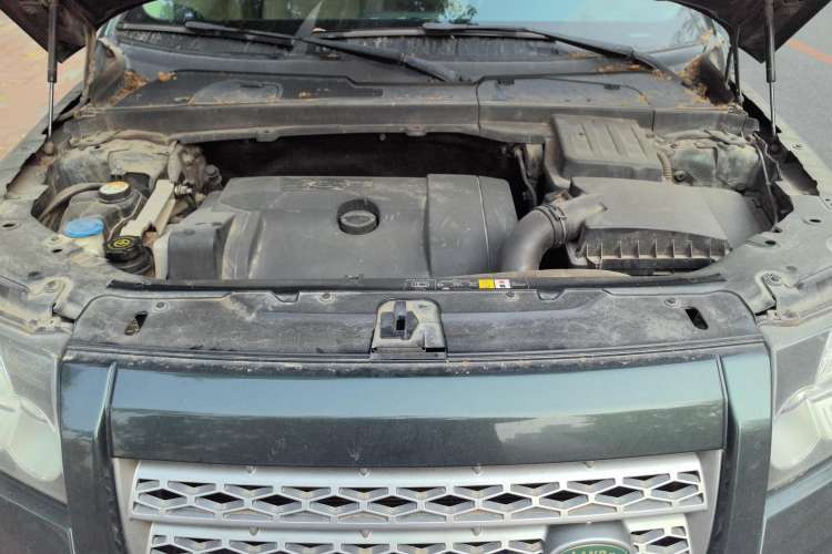 Used Land Rover Freelander 2 2010 3.2 i6 Automatic HSE Gasoline Version Engine Bay