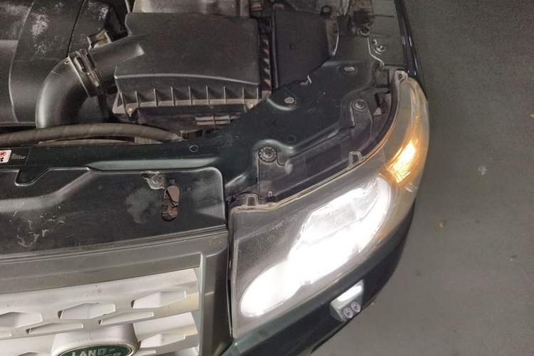 Used Land Rover Freelander 2 2010 3.2 i6 Automatic HSE Gasoline Version Engine Bay Left
