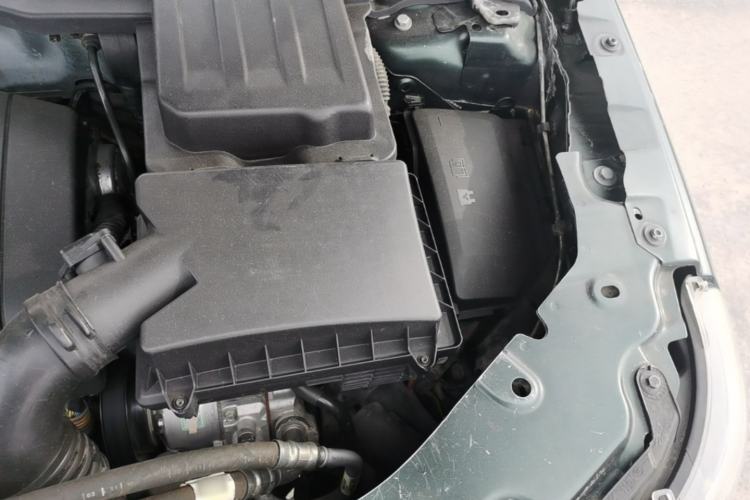 Used Land Rover Freelander 2 2010 3.2 i6 Automatic SE Gasoline Version Engine Bay Left